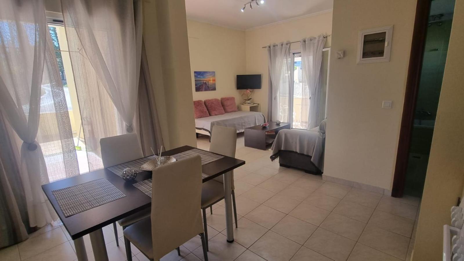 Tranquil Apartments Corfu Kontokali Exterior photo